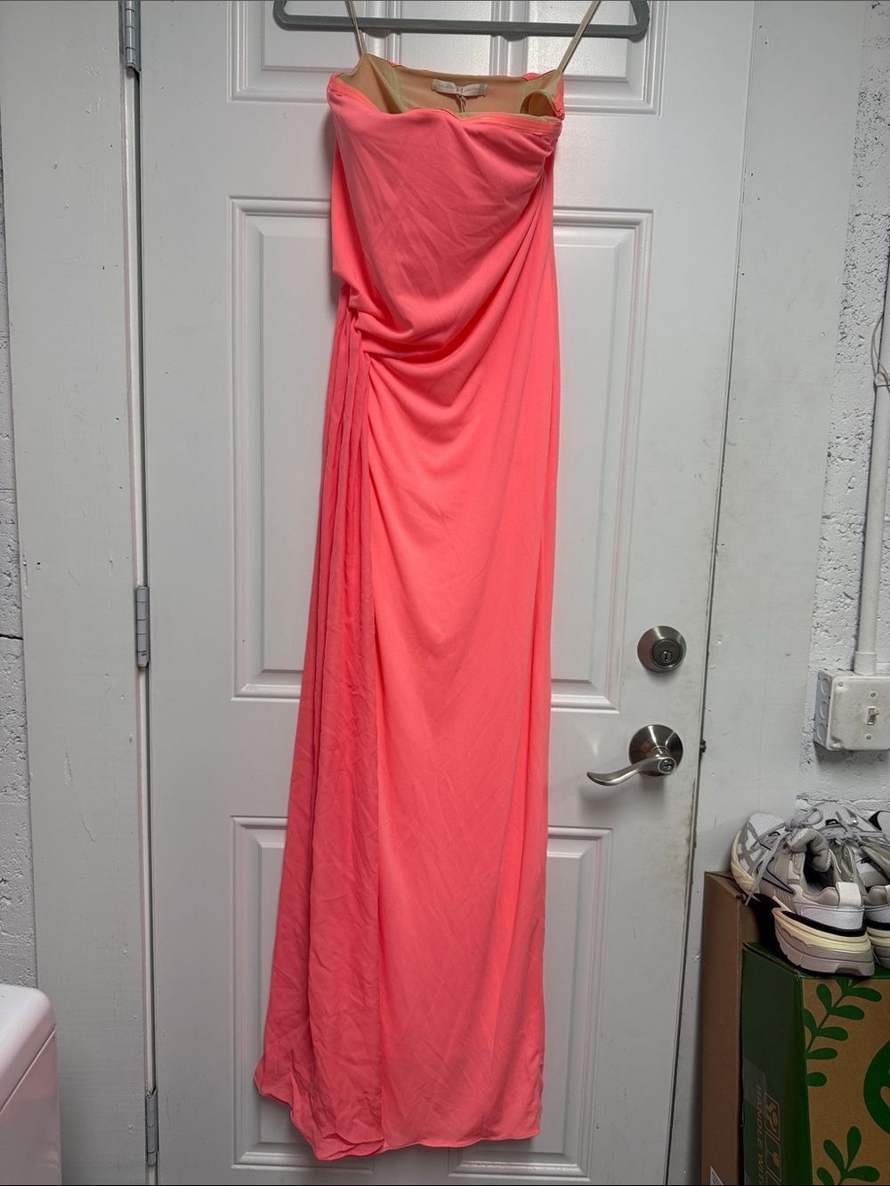 Strapless Coral Pink Evening Gown Halston Heritage Size 2 - NWT
